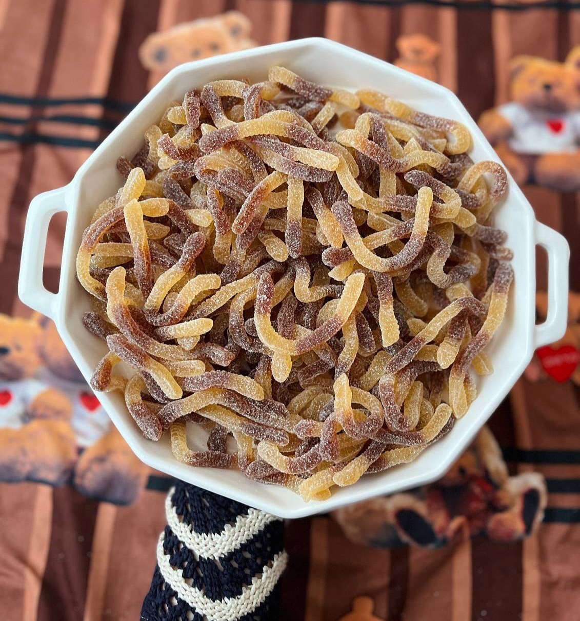 پاستیل کرمی نوشابه ای شکری ببتو