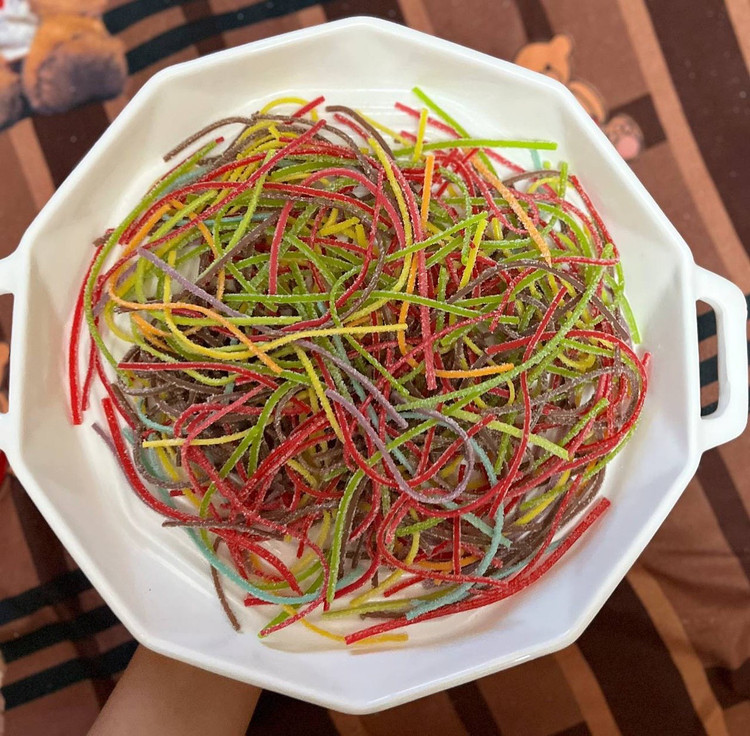 پاستیل اسپاگتی مارابو ترش ریسه ای